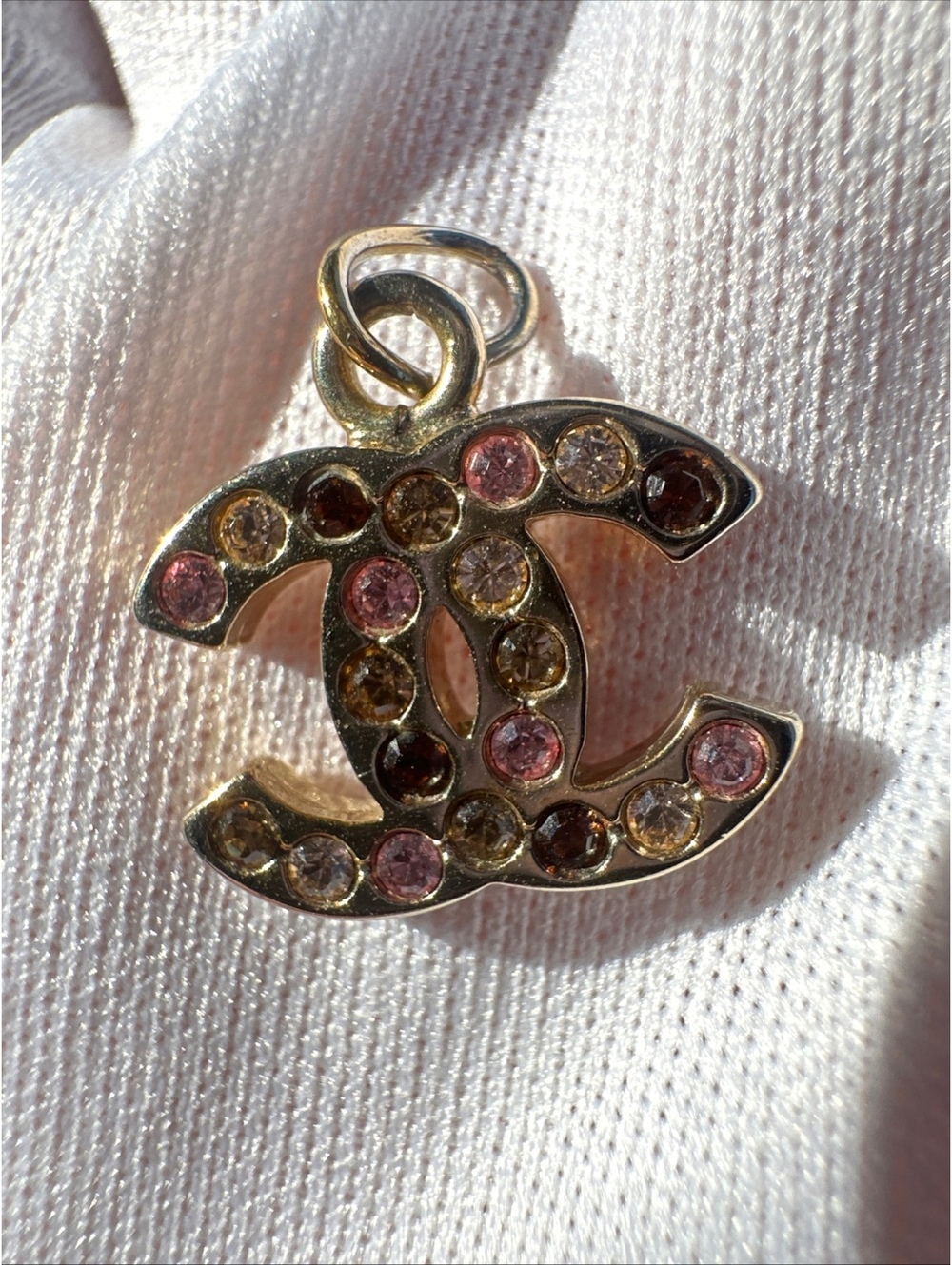Chanel 03A CC Logo Pendant Charm Multicolor Crystal Gold Tone Made in Italy 2003